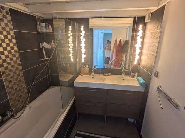 Colocation / Appartement 3 pièces de 71 m², Créteil, Rue Latérale / Photo 3
