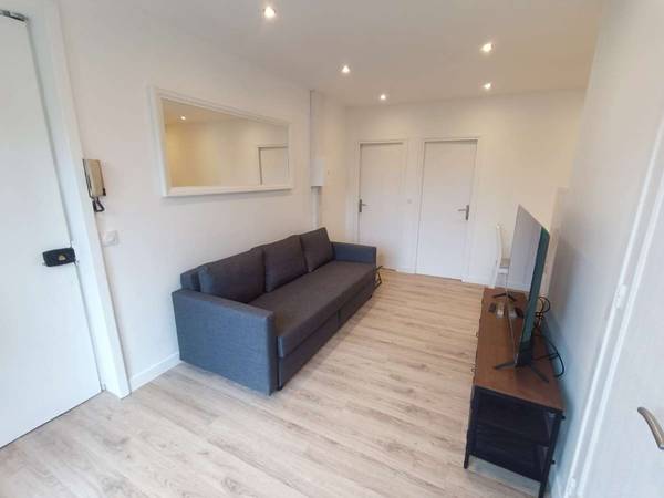 Colocation / Appartement 5 pièces de 80 m², Vénissieux, Rue Chausson / Photo 2