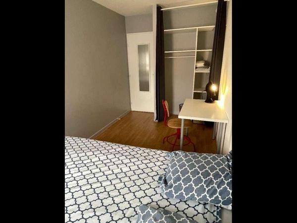 Colocation / Appartement 6 pièces de 96 m², Toulouse, Chemin Salinie / Photo 2