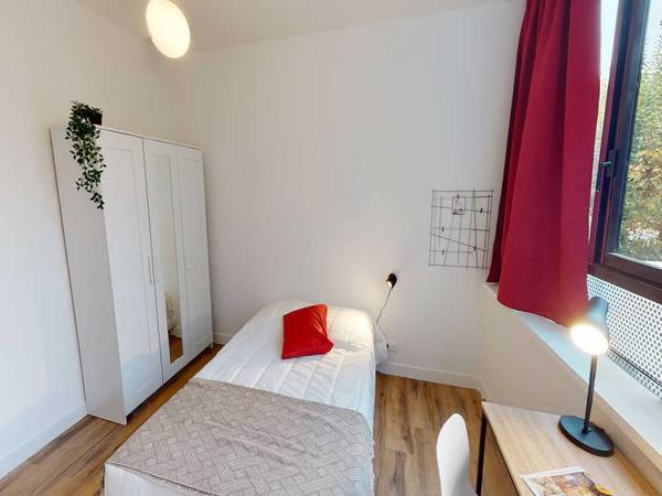 Colocation / Appartement 12 pièces de 280 m², Asnières-sur-Seine, Avenue Sainte-Anne / Photo 2