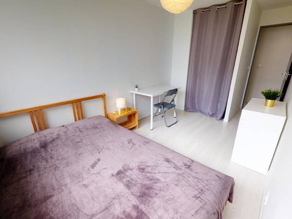 Colocation / Appartement 5 pièces de 81 m², Clermont-Ferrand, Rue Philippe Lebon / Photo 2