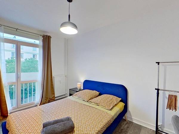 Colocation / Appartement 4 pièces de 72 m², Valence, Avenue de Verdun / Photo 2