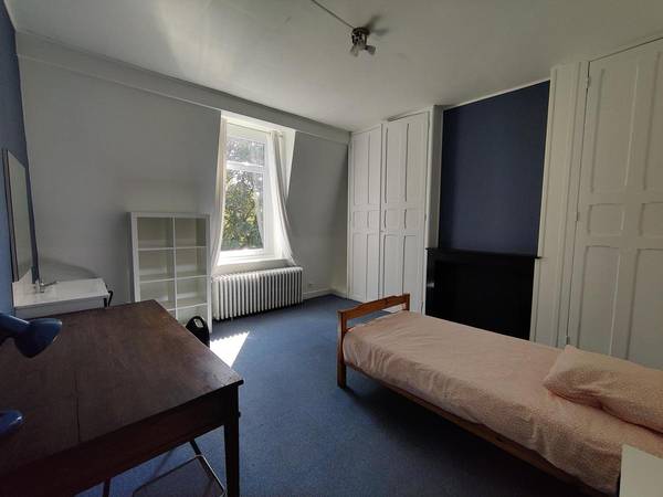 Chambre chez l'habitant / Maison 8 pièces de 300 m², Mons-en-Barœul, Rue du Barœul / Photo 2
