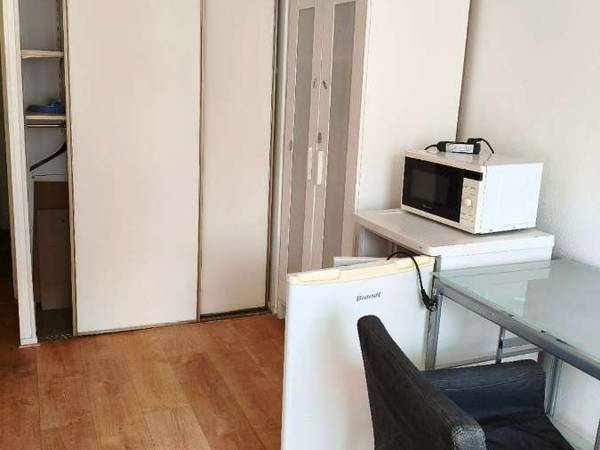 Colocation / Appartement 1 pièce de 17 m², Créteil, Square Jean Esquirol / Photo 2