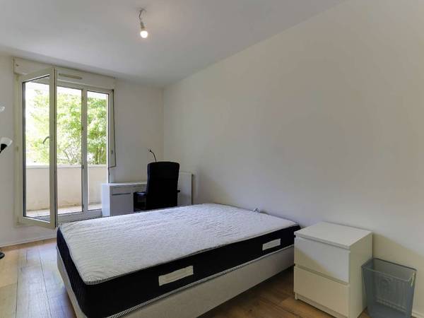Colocation / Appartement 5 pièces de 79 m², Rennes, Square du Roi Arthur / Photo 2