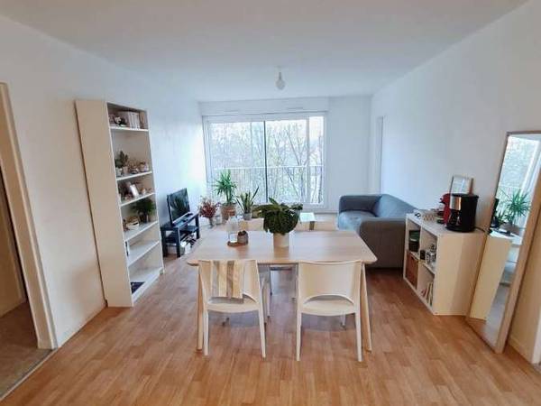 Colocation / Appartement 4 pièces de 66 m², Nantes, Boulevard des Martyrs Nantais de la Résistance / Photo 2