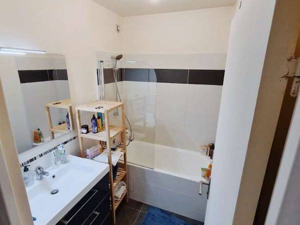 Colocation / Appartement 4 pièces de 66 m², Nantes, Boulevard des Martyrs Nantais de la Résistance / Photo 3