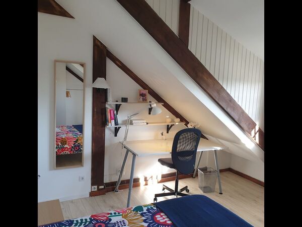 Chambre chez l'habitant / Maison 10 pièces de 245 m², Vénissieux, Rue Jean Duclos / Photo 2