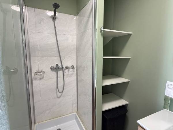 Colocation / Appartement 3 pièces de 61 m², Lyon, Avenue Berthelot / Photo 12