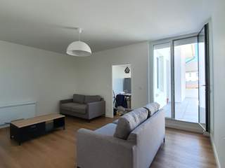 Room share, 7 rooms apartment, Tarbes