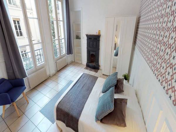 Colocation / Appartement 4 pièces de 90 m², Paris, Rue de Picpus / Photo 2