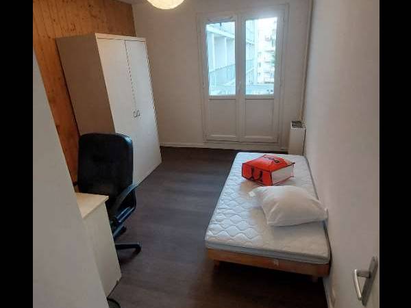Colocation / Appartement 7 pièces de 105 m², Rennes, Rue du Nivernais / Photo 51