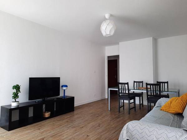 Colocation / Appartement 4 pièces de 75 m², Toulouse, Route de Seysses / Photo 2