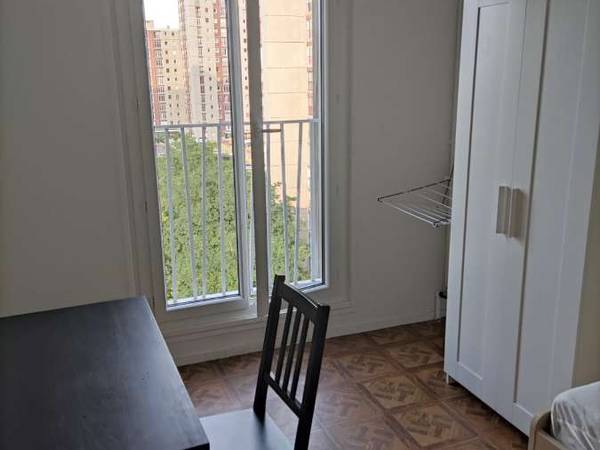 Flatsharing / 5-bedroom flat · 78 m², Antony, Parvis du Breuil / Photo 2
