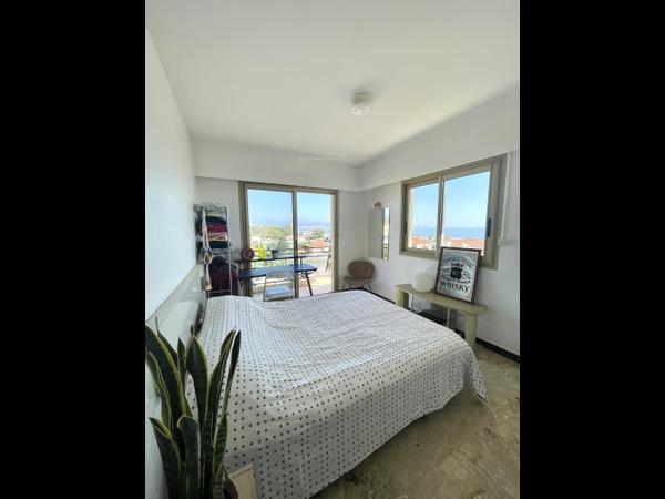 Colocation / Appartement 4 pièces de 73 m², Antibes, Route de Nice / Photo 2
