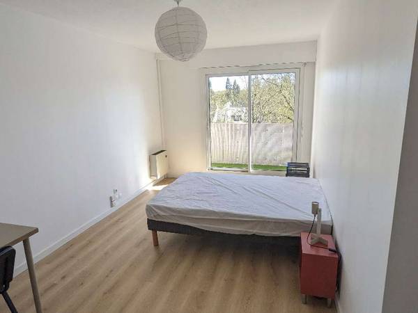 Colocation / Appartement 4 pièces de 72 m², Rennes, Avenue Henri Fréville / Photo 2