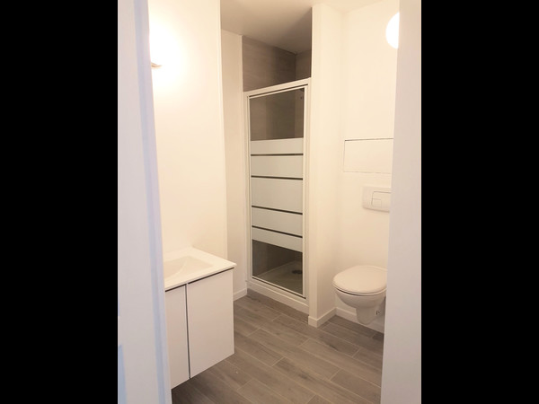 Colocation / Appartement 6 pièces de 110 m², Guyancourt, Place de la Fraternité / Photo 2