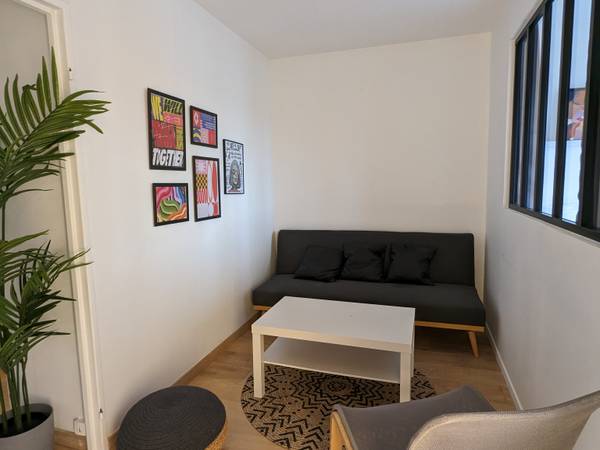 Colocation / Appartement 4 pièces de 68 m², Paris, Avenue de la Porte des Lilas / Photo 2