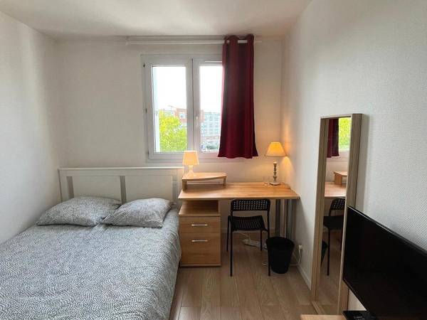 Colocation / Appartement 3 pièces de 67 m², Évry-Courcouronnes, Rue Jules Vallès / Photo 2