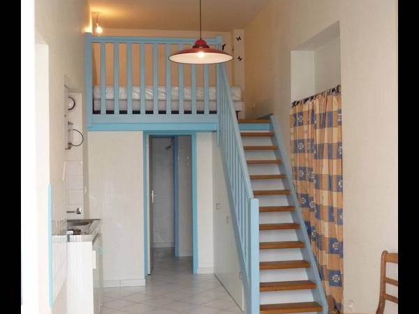Location / Appartement 1 pièce, Laval / Photo 2