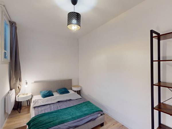 Colocation / Appartement 4 pièces de 64 m², Marseille, Rue François Simon / Photo 2