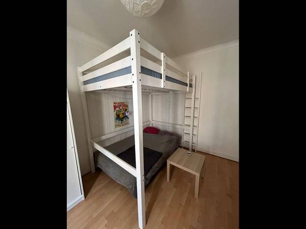 Colocation / Appartement 2 pièces de 46 m², Paris, Square Vermenouze / Photo 1