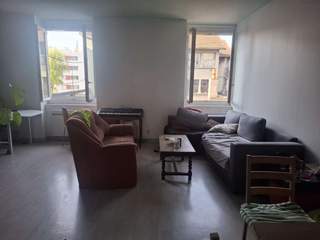 Colocation / 4 rooms apartment · 109 m², Grenoble, Rue de la Bajatière