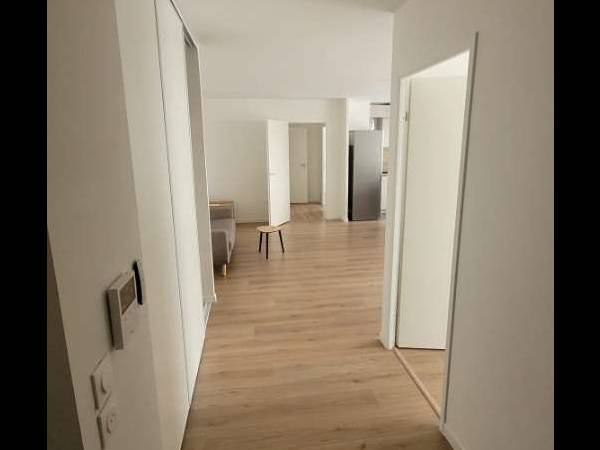 Colocation / Appartement 3 pièces de 72 m², Aubervilliers, Rue Léger-Félicité Sonthonax / Photo 2