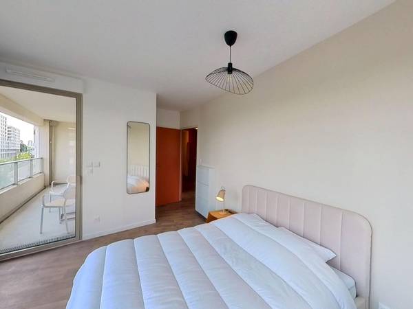 Colocation / Appartement 5 pièces de 141 m², Bordeaux, Boulevard Joliot-Curie / Photo 2
