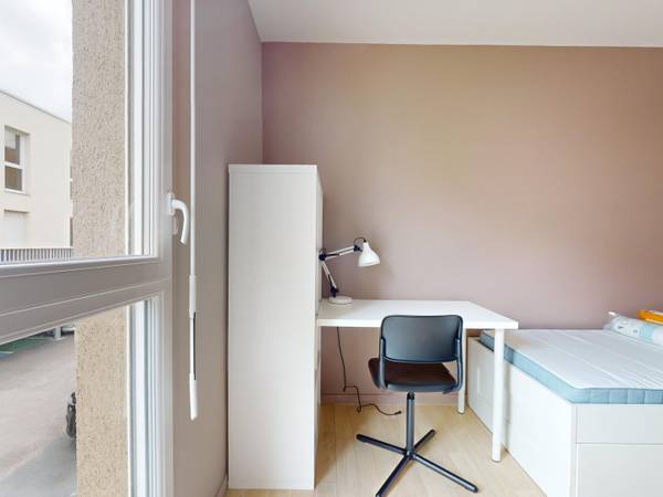 Colocation / Maison 5 pièces de 93 m², Rouen, Rue Charles Baudelaire / Photo 2