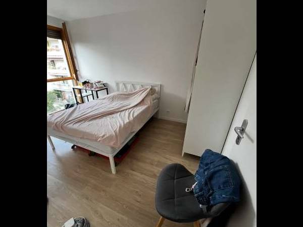 Colocation / Appartement 4 pièces de 80 m², Ivry-sur-Seine, Allée Chanteclair / Photo 2