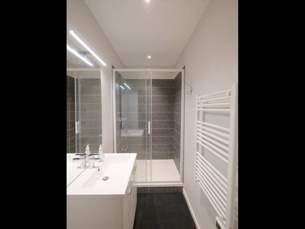 Colocation / Appartement 7 pièces de 110 m², Bourg-en-Bresse, Rue Notre-Dame / Photo 2