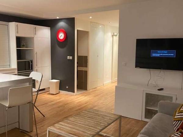 Sous-location / Appartement 2 pièces de 50 m², Châtillon, Rue Lasègue / Photo 1