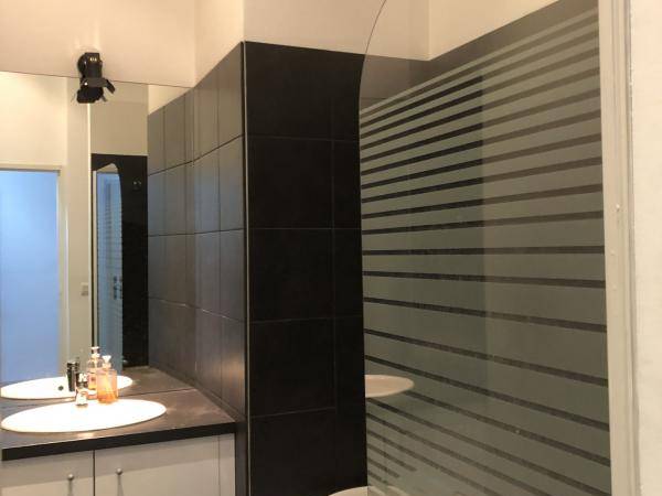 Location / Appartement 2 pièces de 65 m², Nancy, Rue Saint Nicolas / Photo 4