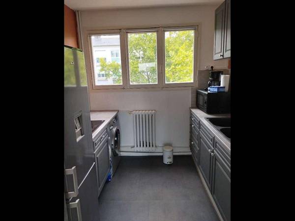Colocation / Appartement 6 pièces de 82 m², Angers, Boulevard Gaston Birgé / Photo 2