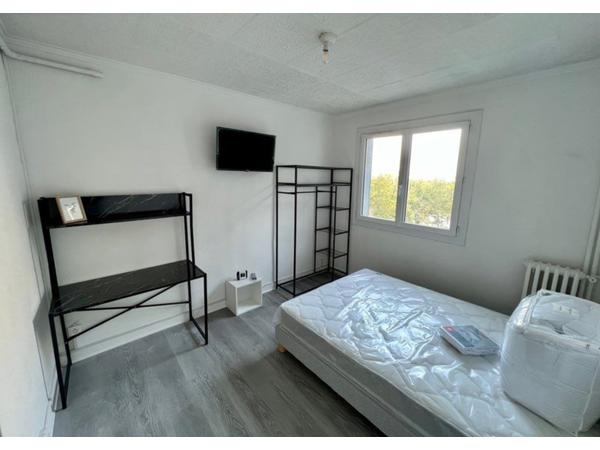Colocation / Appartement 5 pièces de 75 m², Toulouse, Avenue Léon Blum / Photo 2