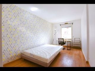Colocation / Appartement 4 pièces de 80 m², Créteil, Square Jean Esquirol