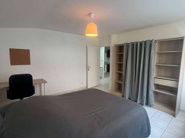 Colocation / Appartement 3 pièces de 53 m², Strasbourg, Rue Saint-Aloïse / Photo 2