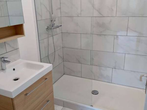 Colocation / Appartement 4 pièces de 85 m², Paris, Place Auguste Baron / Photo 2