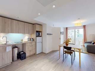 Affitto / 2 rooms apartment · 42 m², Asnières-sur-Seine, 9 Rue Pierre Curie