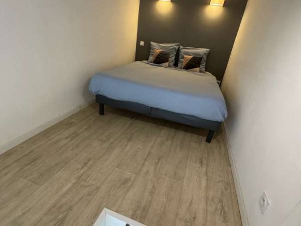 Colocation / Appartement 6 pièces de 100 m², Marseille, Rue de Forbin / Photo 3
