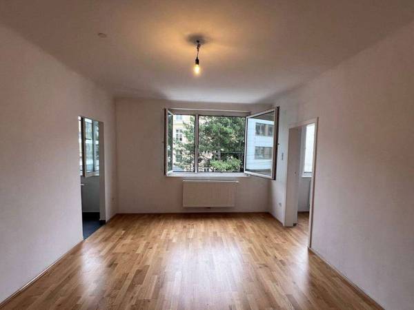 Colocation / Appartement 5 pièces de 82 m², La Courneuve / Photo 2
