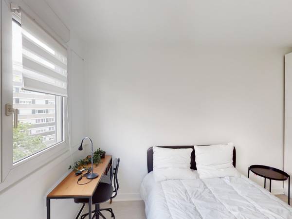 Colocation / Appartement 5 pièces de 81 m², Créteil, Boulevard Montaigut / Photo 2