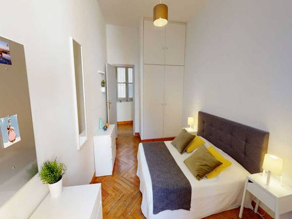 Colocation / Appartement 5 pièces de 120 m², Toulouse, Rue Peyras / Photo 2