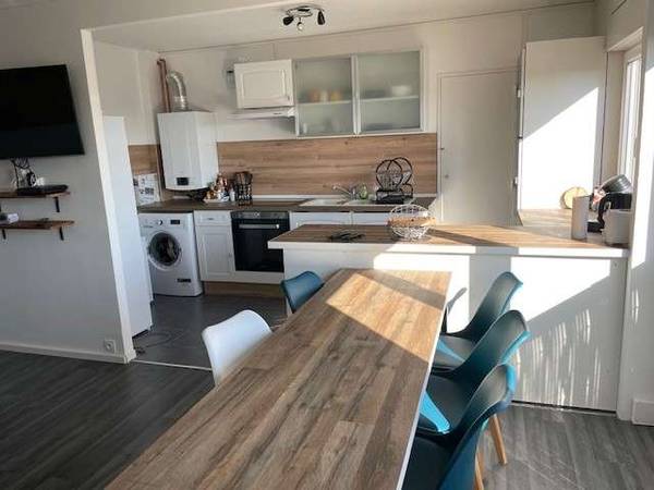 Colocation / Appartement 5 pièces de 79 m², Troyes, Avenue Anatole France / Photo 2