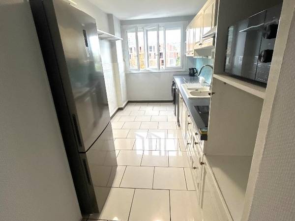 Colocation / Appartement 5 pièces de 95 m², Mérignac, Rue Richard Wagner / Photo 2