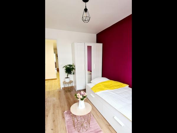 Colocation / Appartement 6 pièces de 125 m², Noisy-le-Grand, Allee des Hautes Fleurs / Photo 2