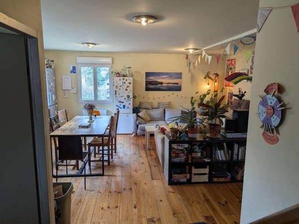 Sous-location / Maison 8 pièces de 145 m², Saint-Martin-d'Hères, Rue des Taillèes / Photo 2