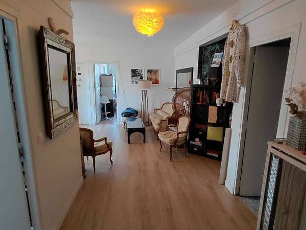 Colocation / Appartement 4 pièces de 90 m², Paris, Rue Saint-Hubert / Photo 2