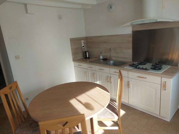 Chambre chez l'habitant / Ferme 5 pièces de 120 m², Neuvillette-en-Charnie, Rue de la Mairie / Photo 3